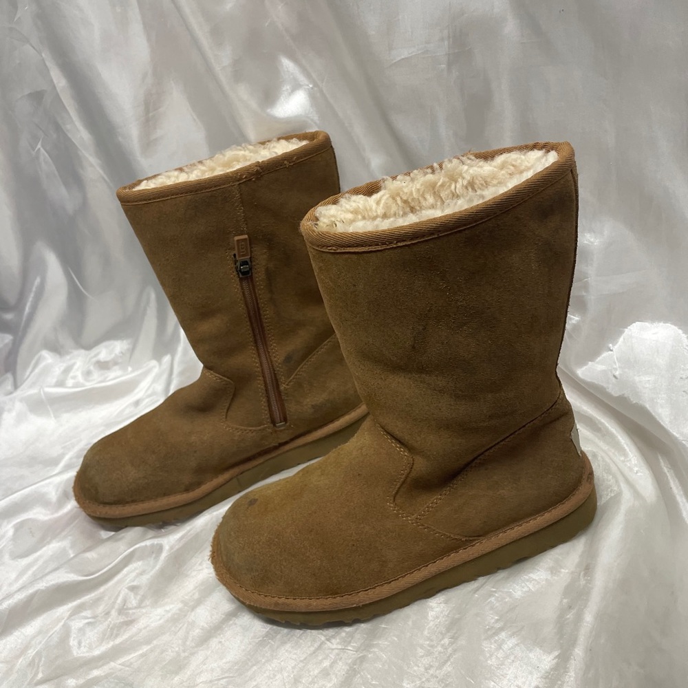 UGG Lil Sunshine Boots